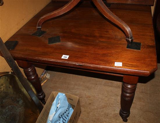 Late Victorian dining table, 1 leaf(-)